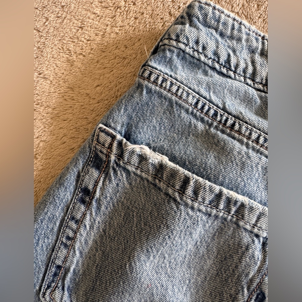 Hollister Ultra High-Rise Baggy Jeans 25 L - Picture 7 of 9